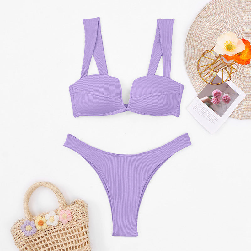 Modischer Damen-Bikini mit optimalem Halt und Rippenstruktur von berg-feldt