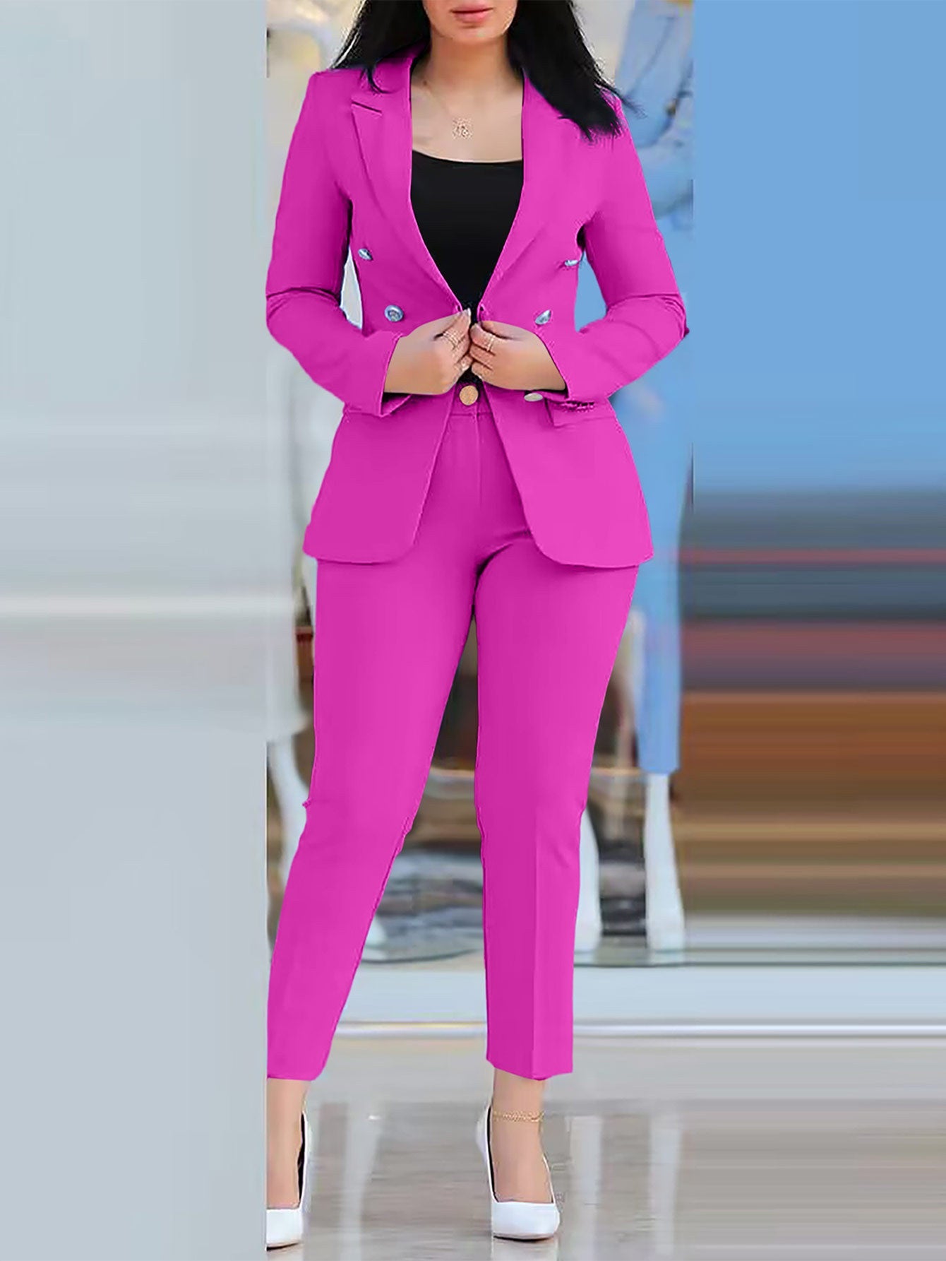 Ensemble élégant pour femme avec blazer ajusté et pantalon slim Berg-Feldt