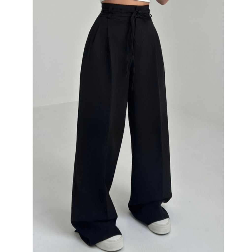 Pantalon ample et élégant pour femme avec taille confortable et plis latéraux de berg-feldt