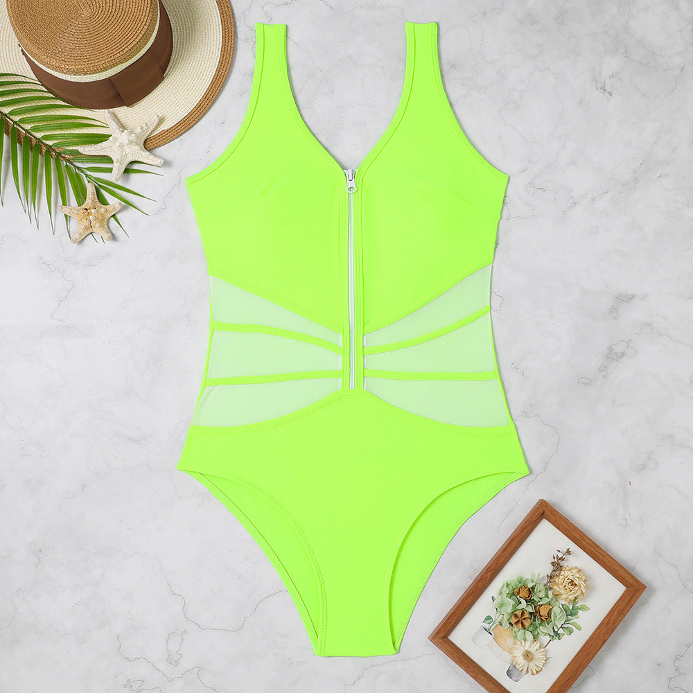 Maillot de bain sportif pour femmes avec fermeture éclair et accents colorés de berg-feldt