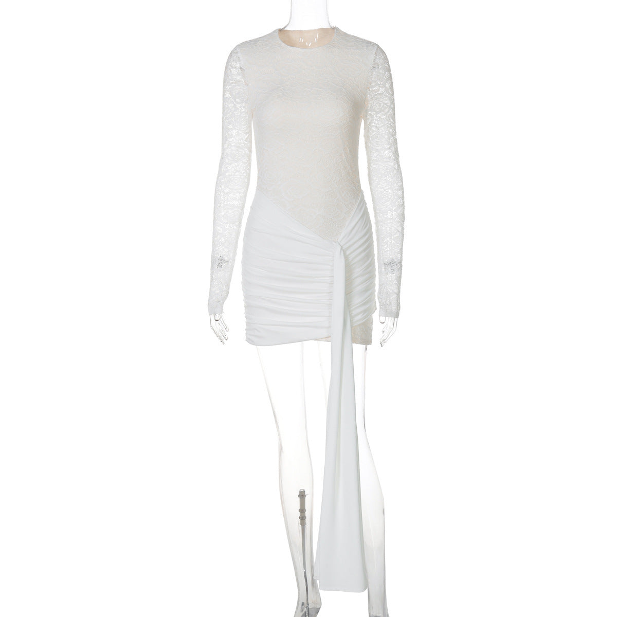 Mini-robe élégante pour femme avec manches transparentes en dentelle et détails plissés raffinés de berg-feldt