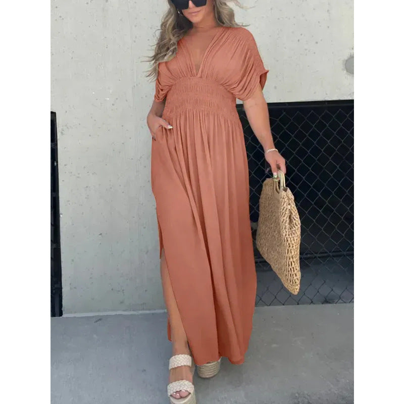 Longue robe fluide et élégante pour femme avec décolleté en V par berg-feldt