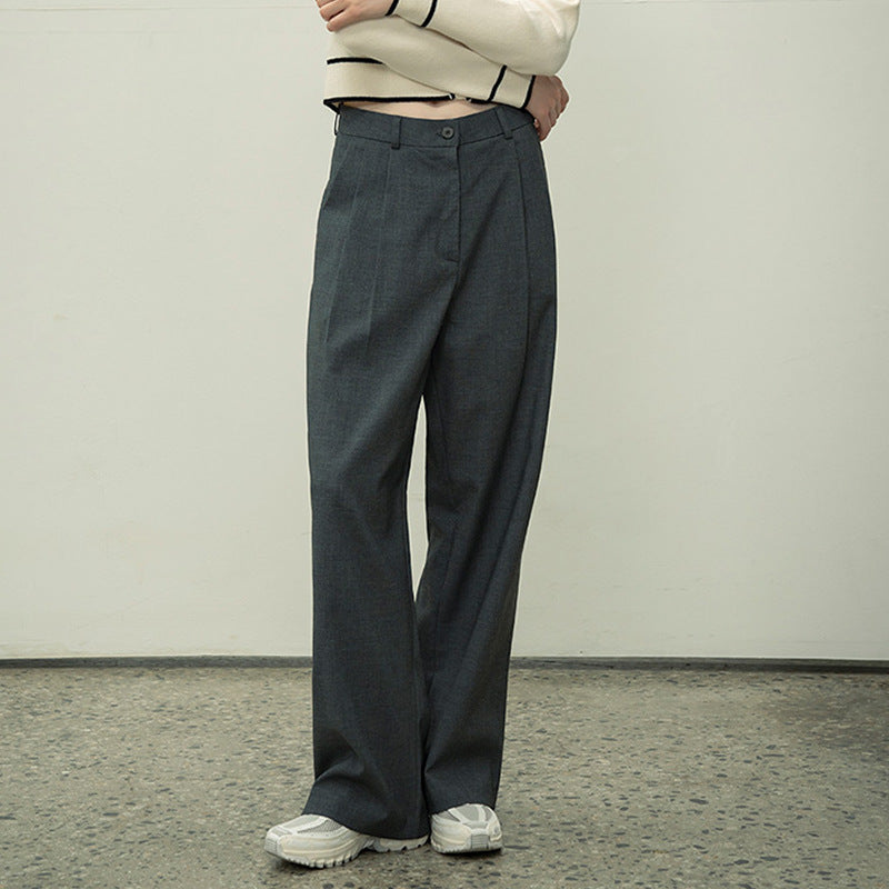 Pantalon de costume élégant et ample pour femme avec plis, de berg-feldt