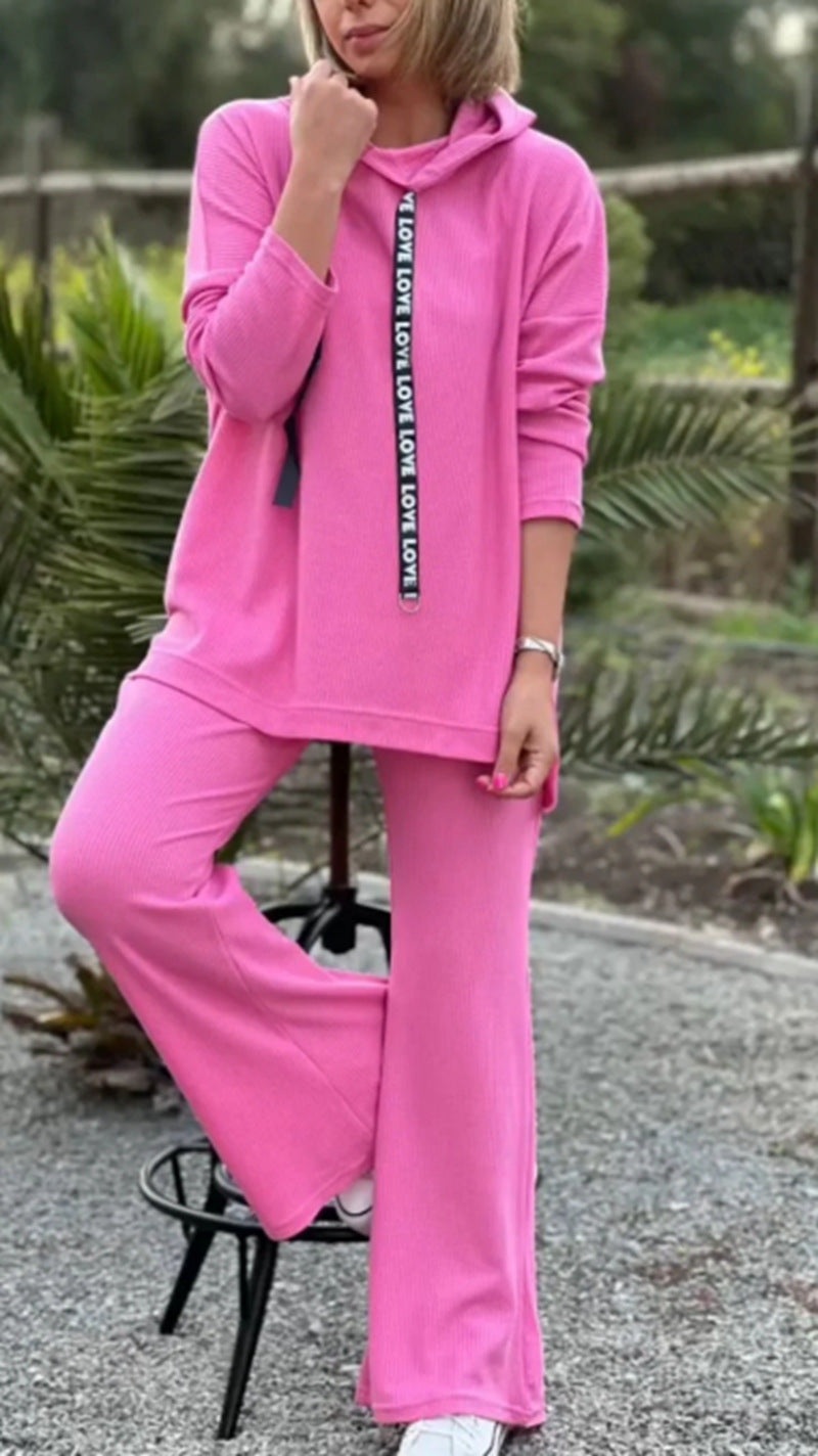 Loungewear Damen Sportanzug mit Kapuze und weiten Hosen von berg-feldt