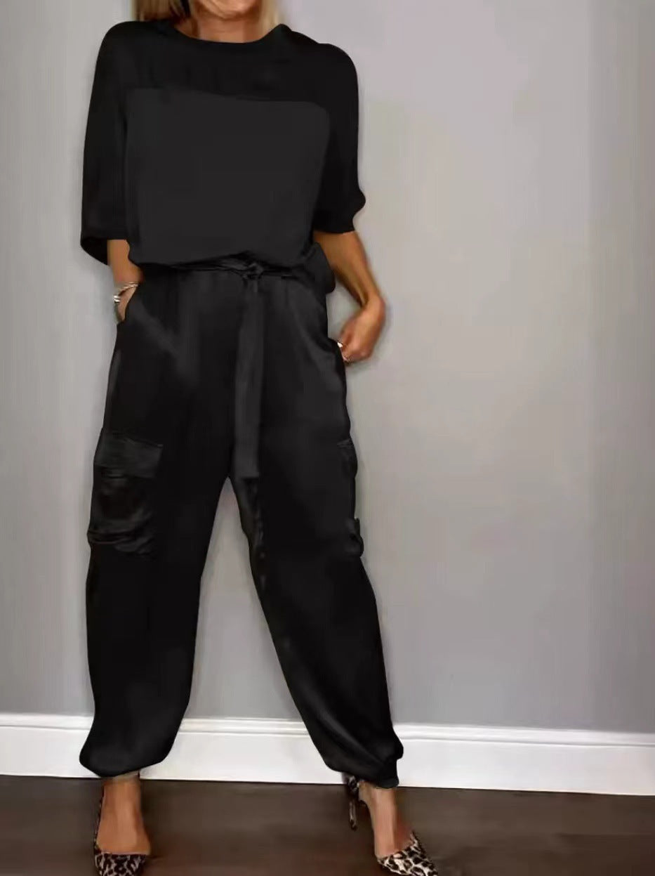 Bequemer Satin-Loungewear-Set für Damen mit Cargo-Taschen und elastischem Bund von berg-feldt