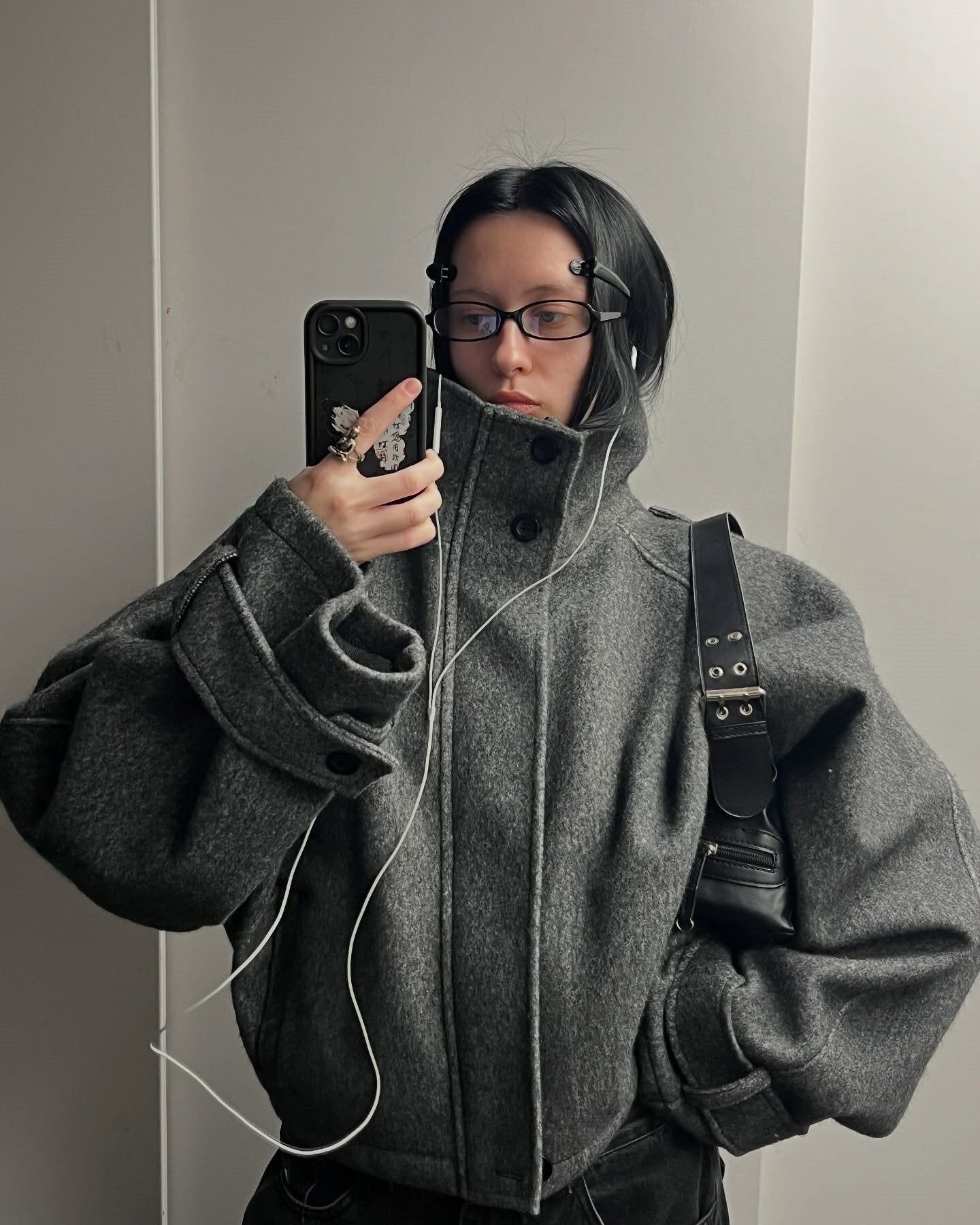 Damen Oversized Wolljacke mit elegantem Schnitt und praktischen Taschen Berg-Feldt