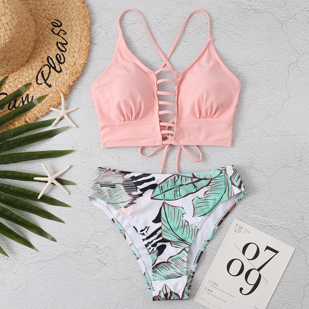 Ensemble de bikini pour femme avec haut tressé et coupe haute échancrée de berg-feldt