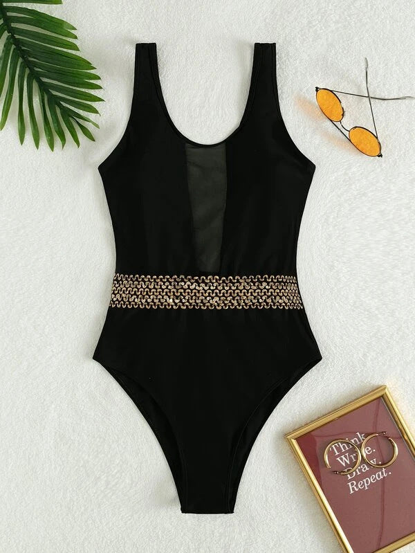 Maillot de bain une pièce élégant pour femme avec empiècements en maille transparente et ceinture décorative stylée de berg-feldt