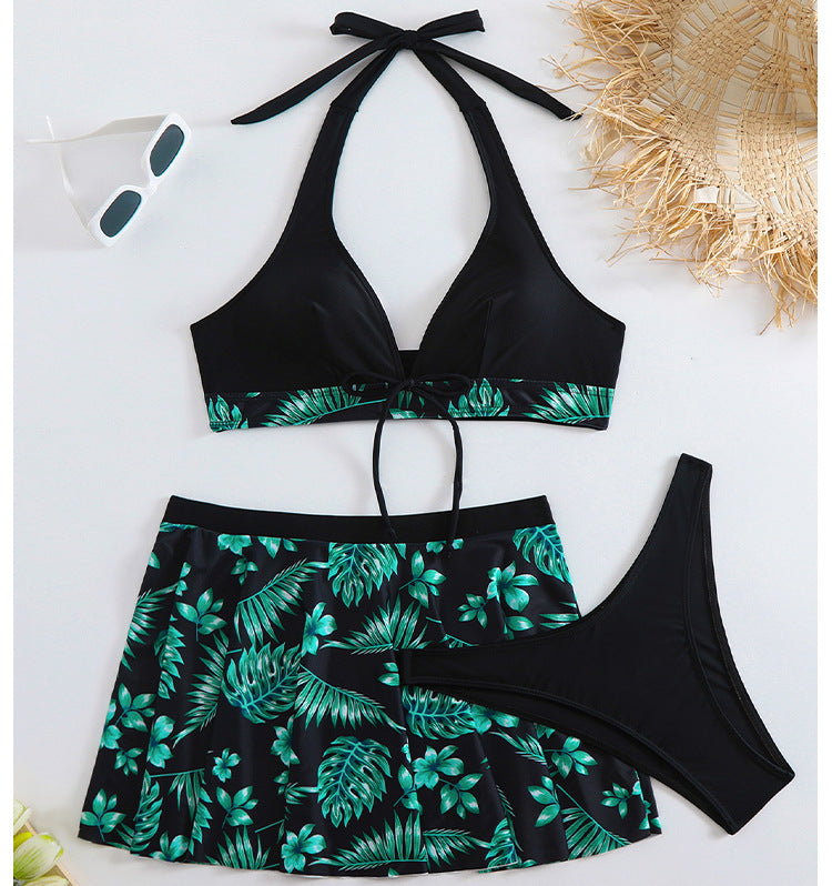 Ensemble de bikini pour femme avec jupe fleurie et haut réglable, par berg-feldt