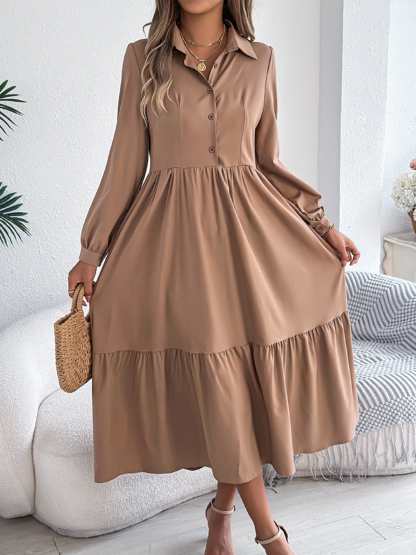 Robe chemisier ajustée à jupe à volants de berg-feldt
