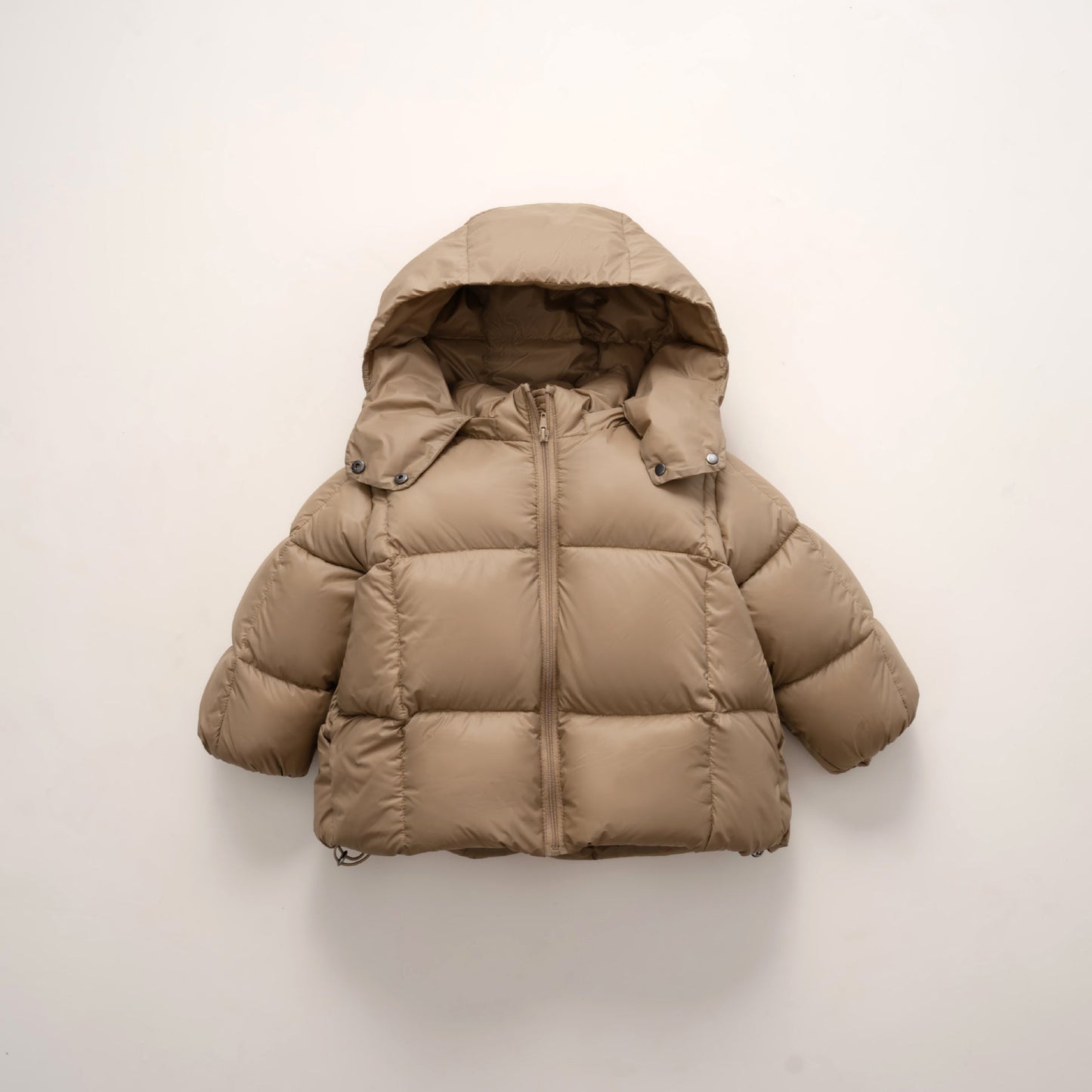 Doudoune moderne pour femme avec capuche amovible et poignets élastiques Berg-Feldt