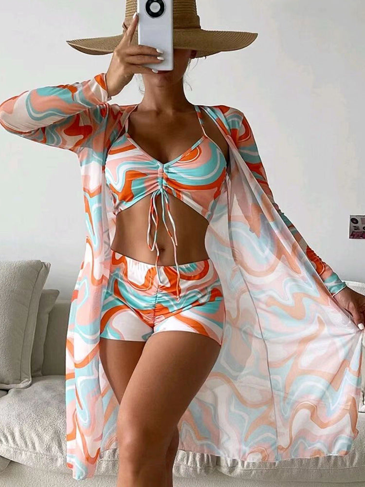 Bikiniset für Damen: gestreiftes Oberteil & hoch sitzende Shorts von berg-feldt