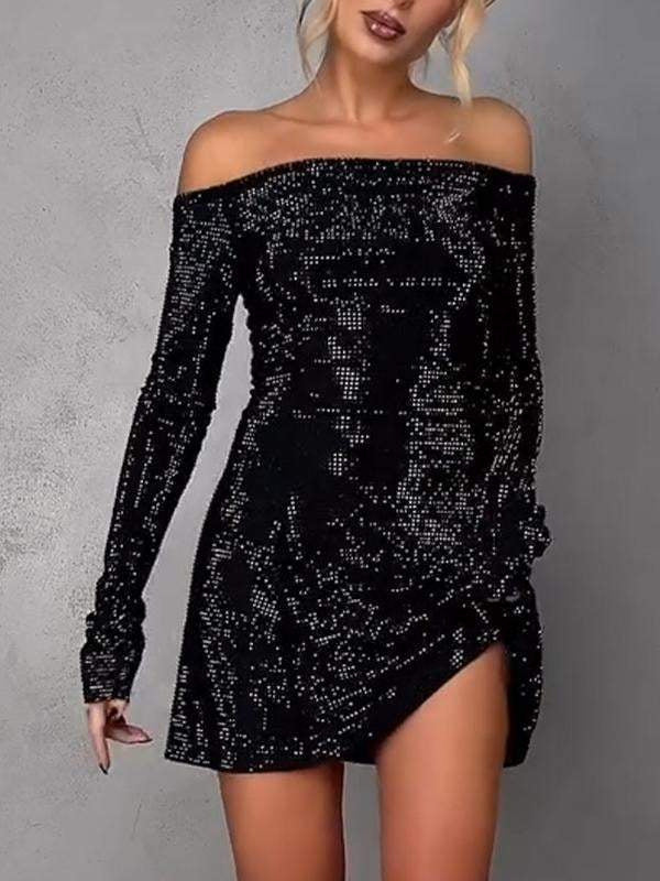 Kurzes, glitzerndes Damen-Kleid mit off-shoulder Ausschnitt von berg-feldt