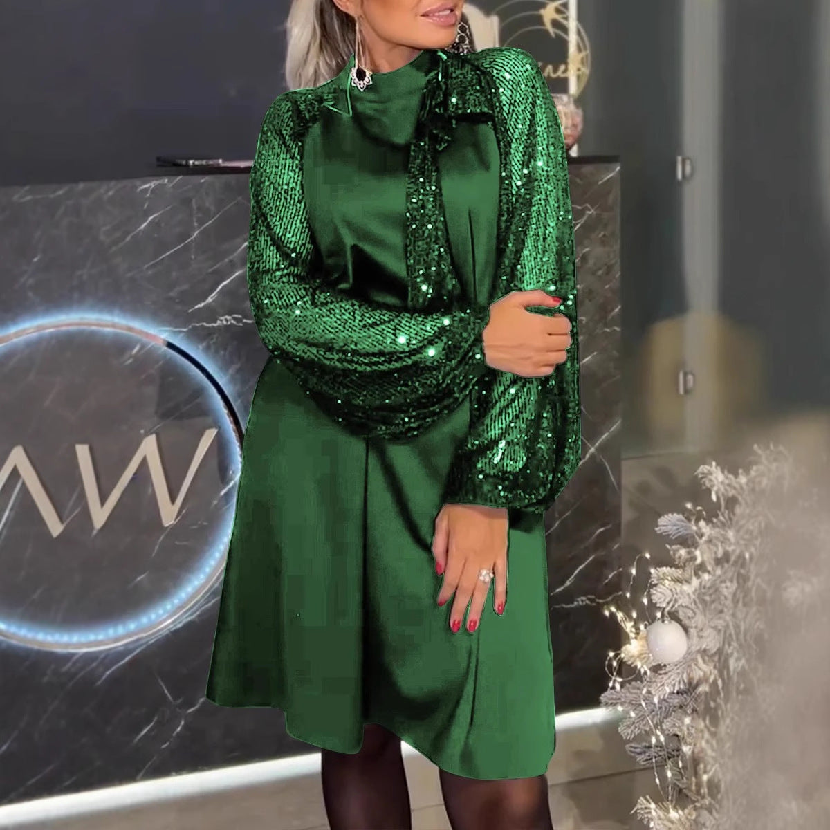 Elegant cocktail dress for women with sparkling puff sleeves and chic bow