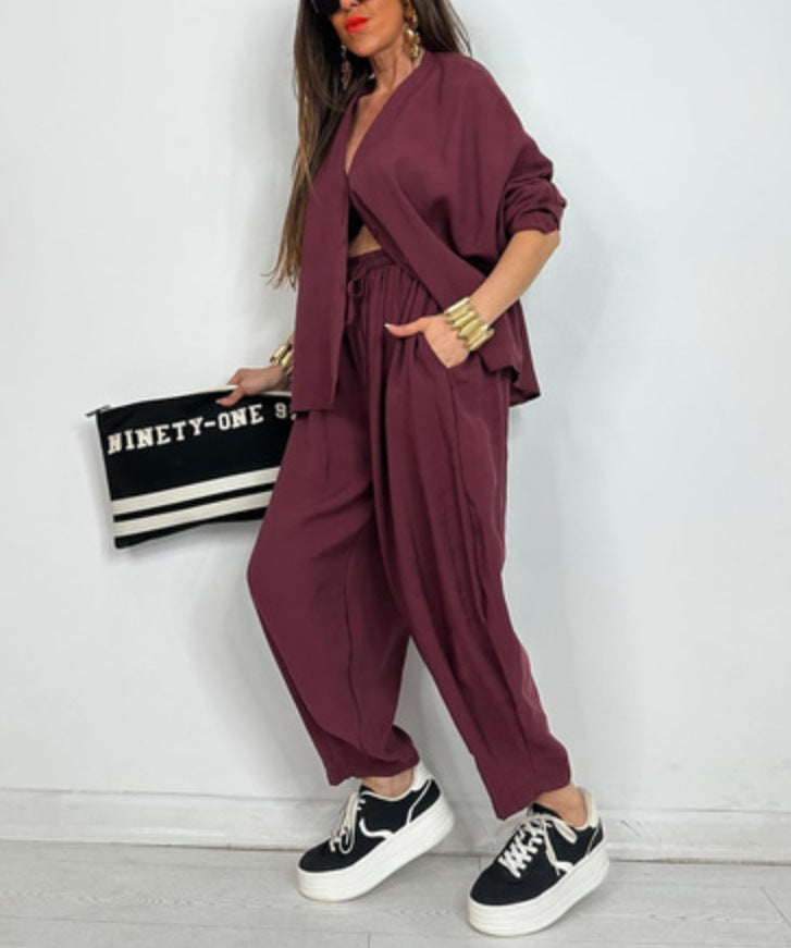 Ensemble deux pièces élégant pour femme : blouse ample et pantalon fluide berg-feldt