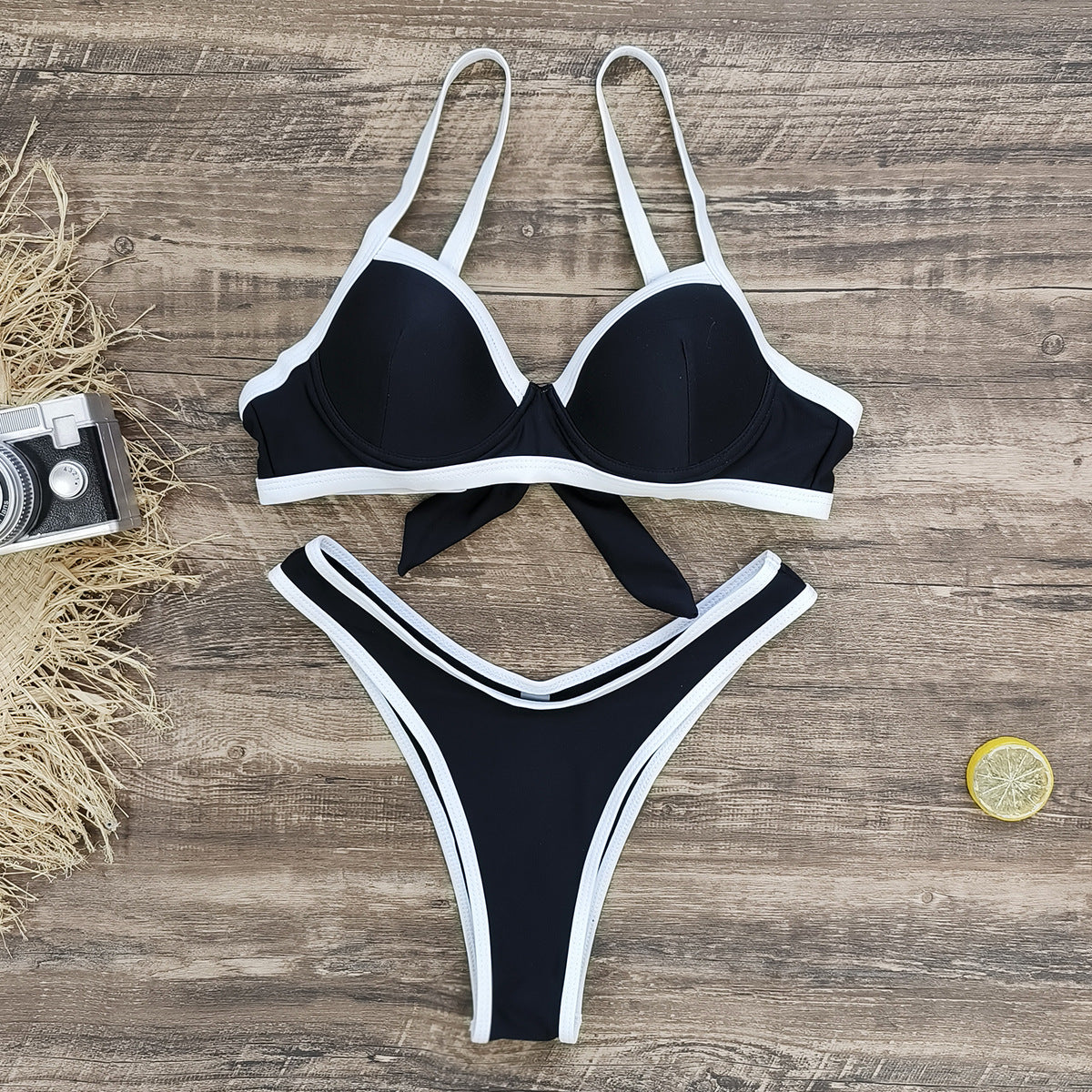 Ensemble de bikini pour femme avec haut triangle tendance et bas taille haute par berg-feldt