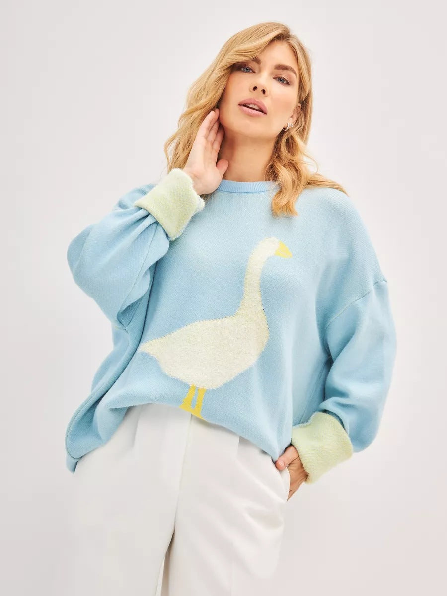 Pullover für Damen mit außergewöhnlichem Berg-Feld-Motiv