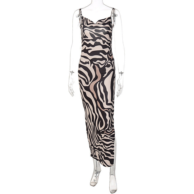 Robe longue élégante à la coupe moulante, imprimé animal et fente latérale de berg-feldt