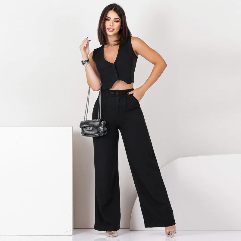 Ensemble moderne crop top et pantalon large pour femme de berg-feldt