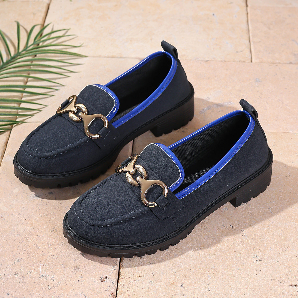 Bequeme Damen Mokassins mit Kette und komfortabler Sohle von berg-feldt