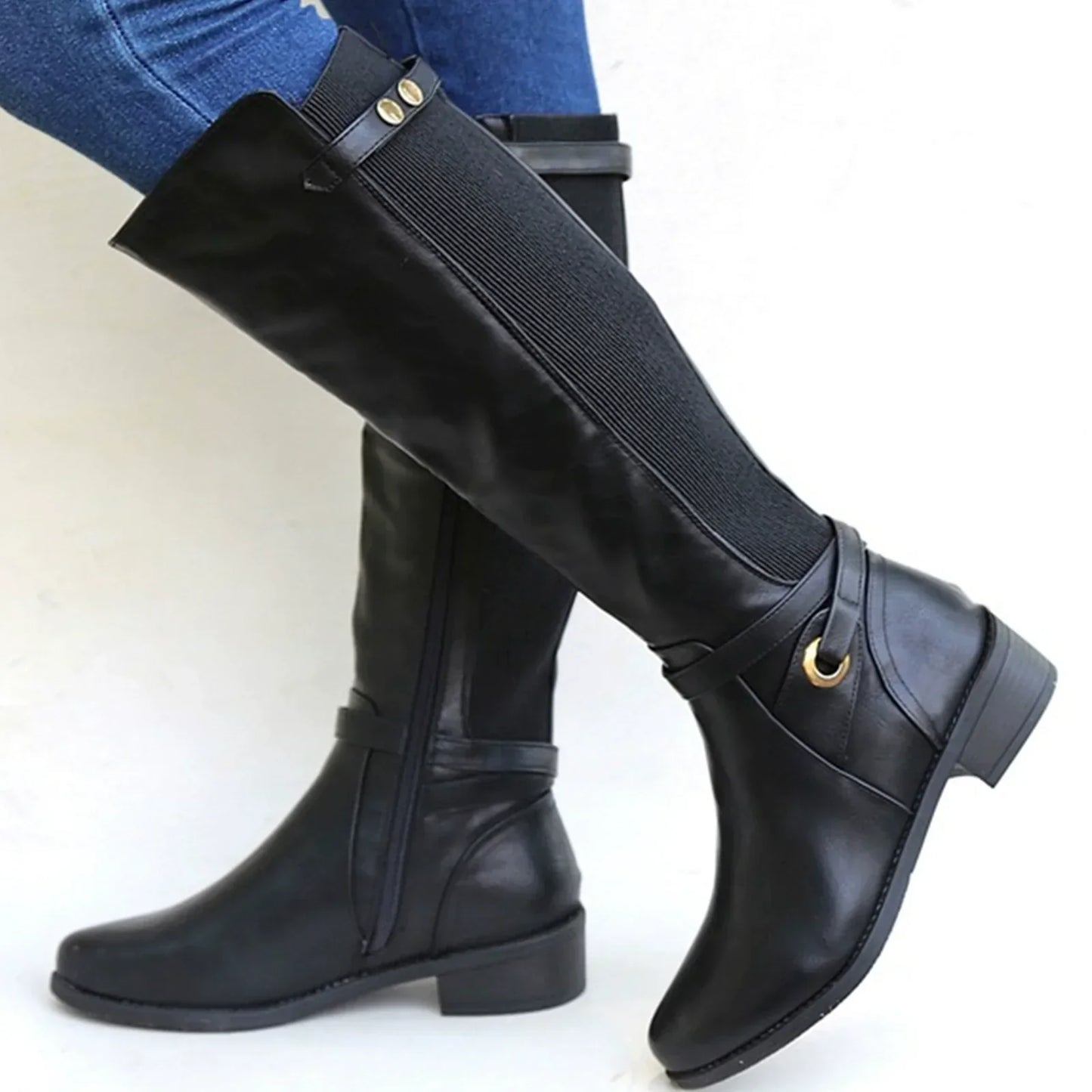 Berg-Feldt | Knielange Stiefel – Slim Fit – Elastisches Panel – Niedriger Blockabsatz – Schnallenriemen
