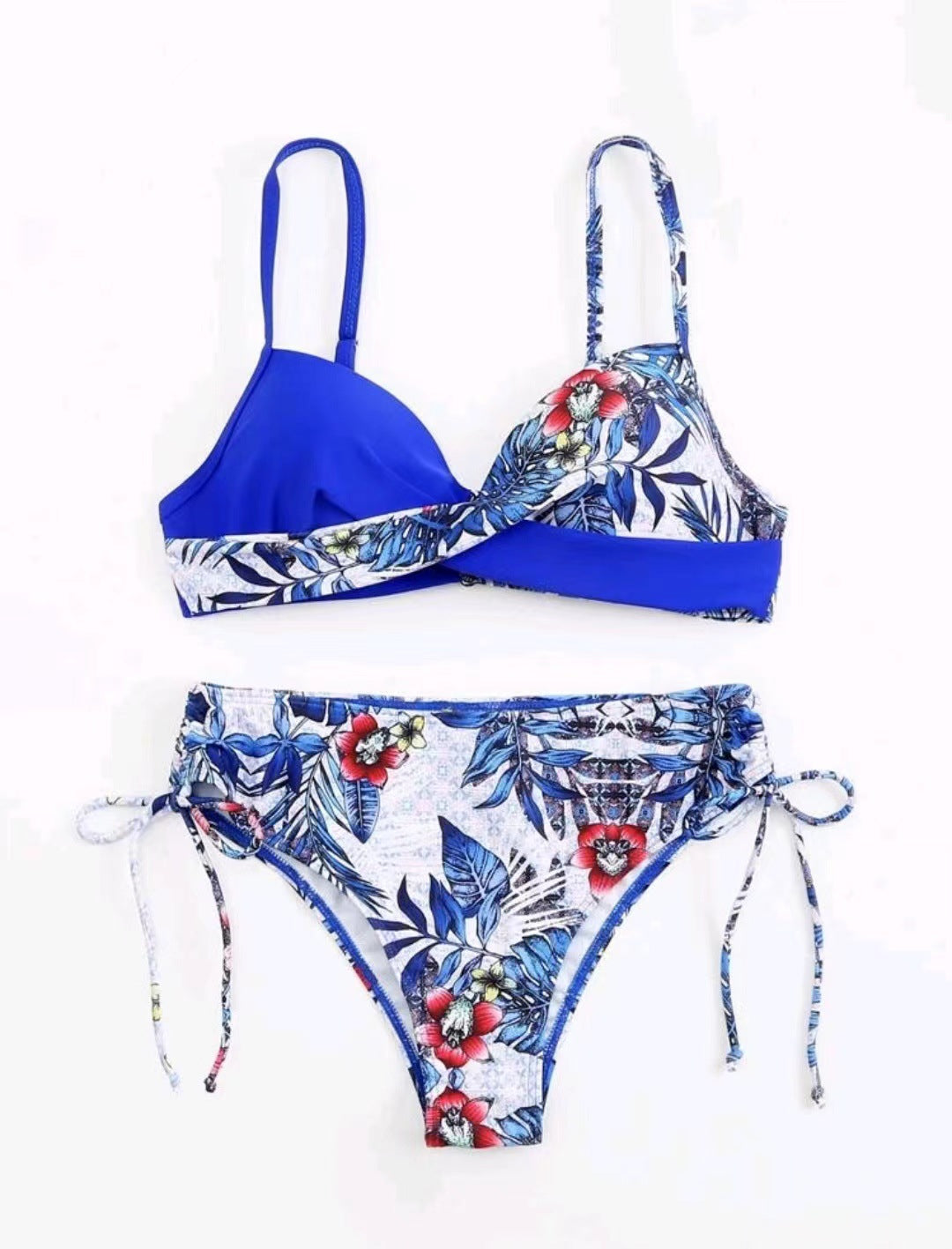 Ensemble de bikini deux pièces pour femme avec slip floral et bretelles réglables, de berg-feldt