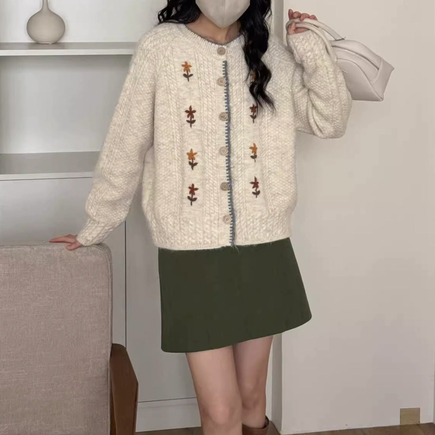 Cardigan pour femme avec motif floral et boutons de qualité Berg-Feldt