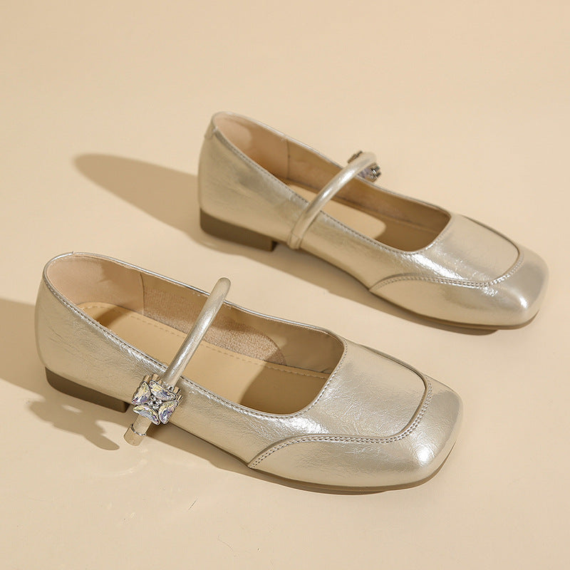 Elégantes Mary Janes pour femme avec détails en cristal par berg-feldt