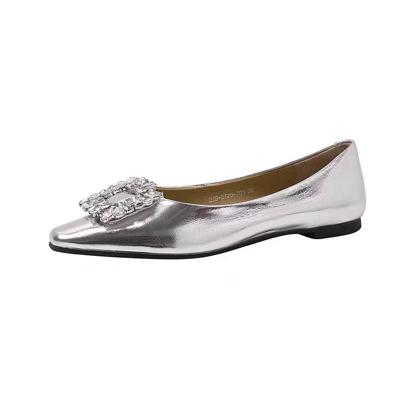 Ballerines élégantes à bout pointu et boucle strass de berg-feldt