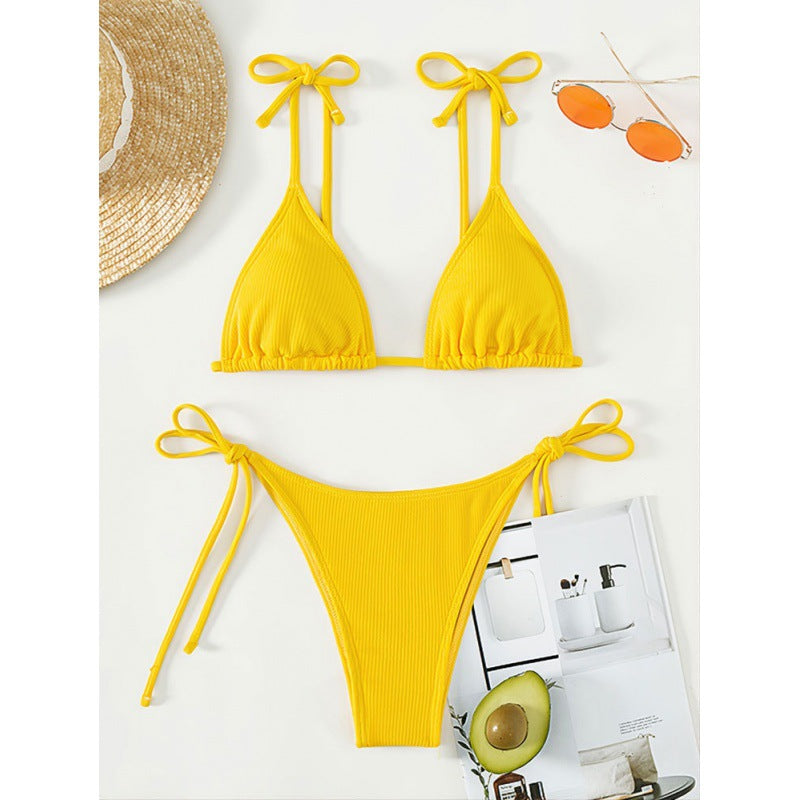 Ensemble de bikini pour femme avec haut triangle, bretelles réglables et motif joyeux de berg-feldt