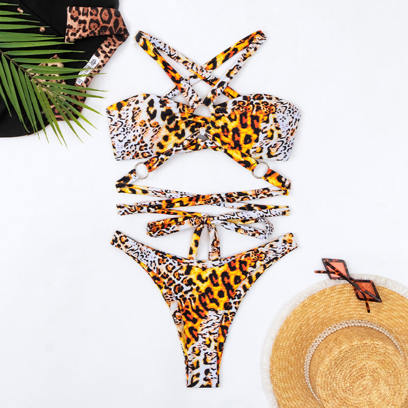 Haut et bas de bikini femme Berg-Feldt avec laçage raffiné et détails dorés