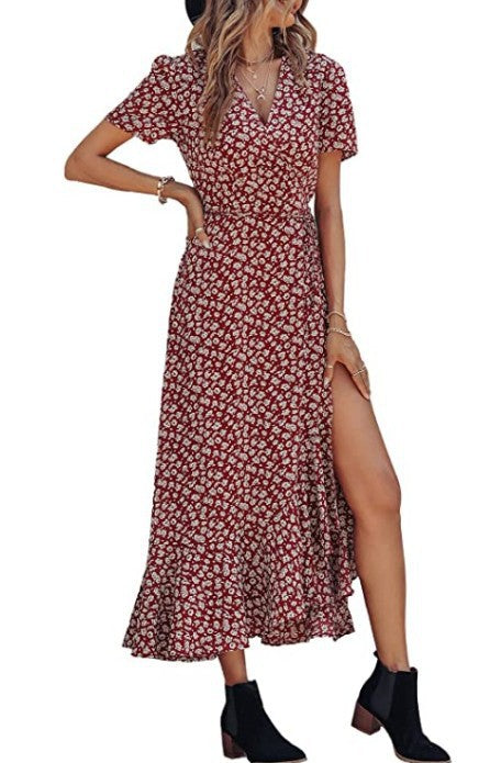 Robe longue élégante pour femme avec col en V et ourlet asymétrique par berg-feldt