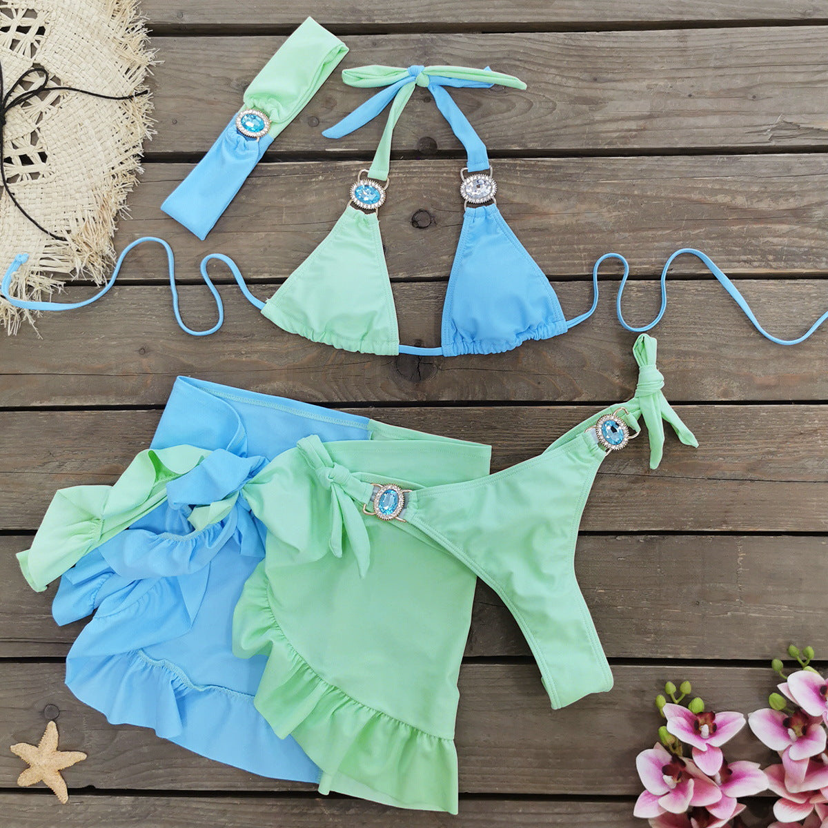 Haut de bikini romantique pour femme avec volants et détails bijoux de berg-feldt