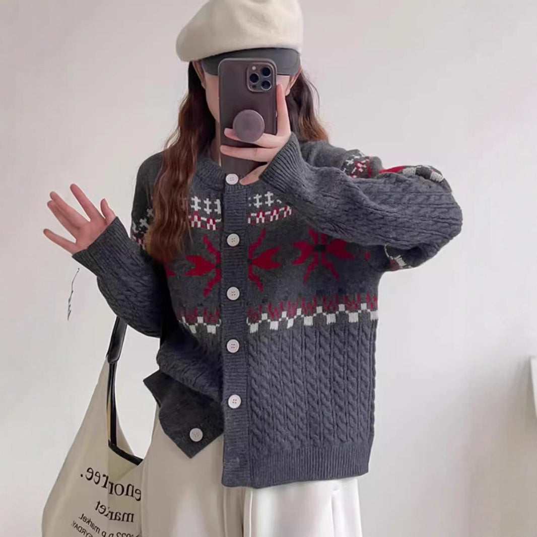 Gilet tricoté pour femmes avec motifs traditionnels et gros boutons Berg-Feldt