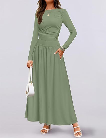 Robe longue à manches longues pour femmes avec d'élégants détails volantés et des poches pratiques Berg-Feldt