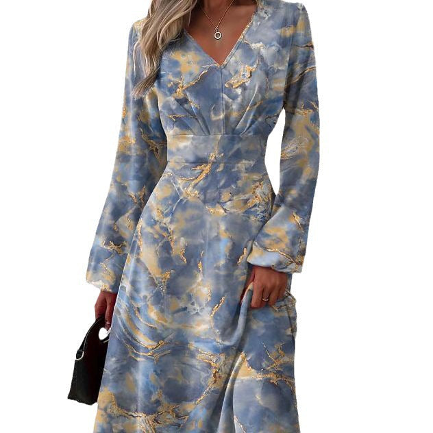 Elegantes Damen-Maxikleid mit V-Ausschnitt und langen Ärmeln von berg-feldt