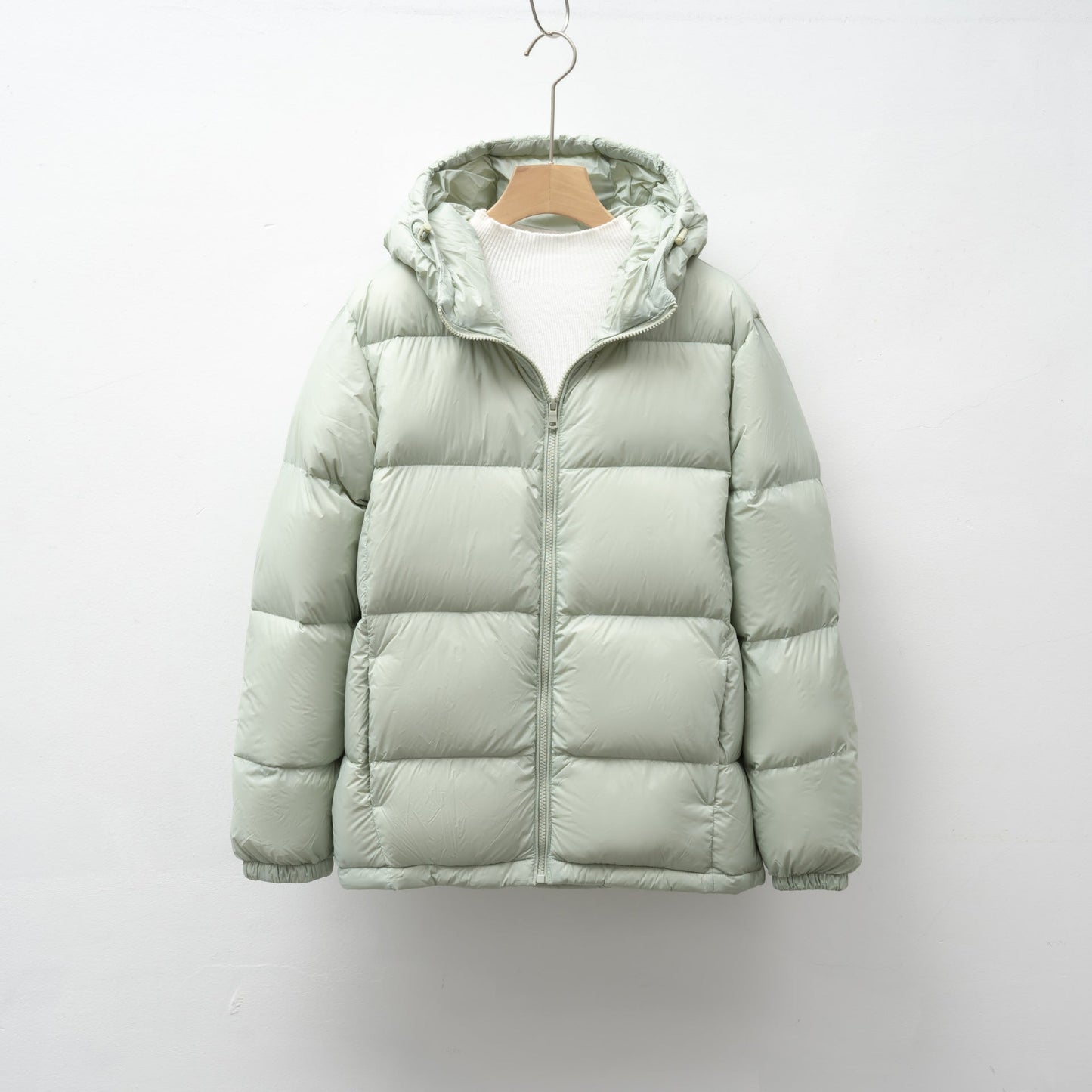 Veste d'hiver isolée légère pour femme avec capuche réglable Berg-Feldt