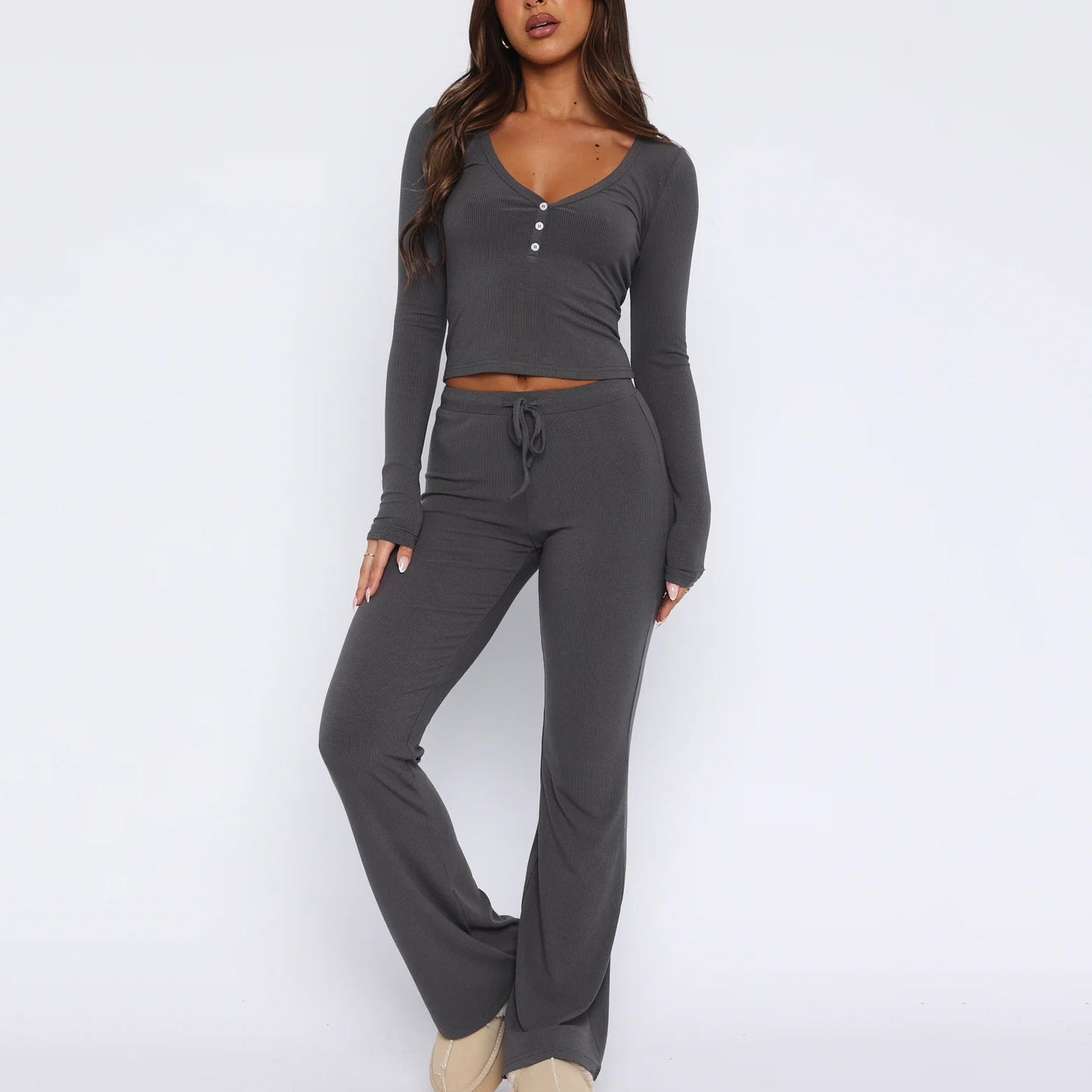 Ensemble de détente confortable pour femme avec haut long et pantalon évasé Berg-Feldt
