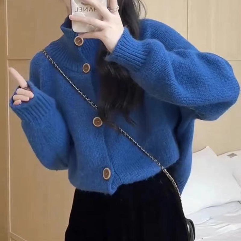 Cardigan douillet femme avec col montant et boutons décoratifs Berg-Feldt