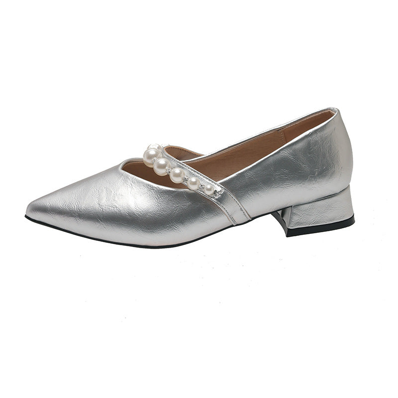 Elegante Damen Ballerinas mit Perlenriemen und Blockabsatz von berg-feldt