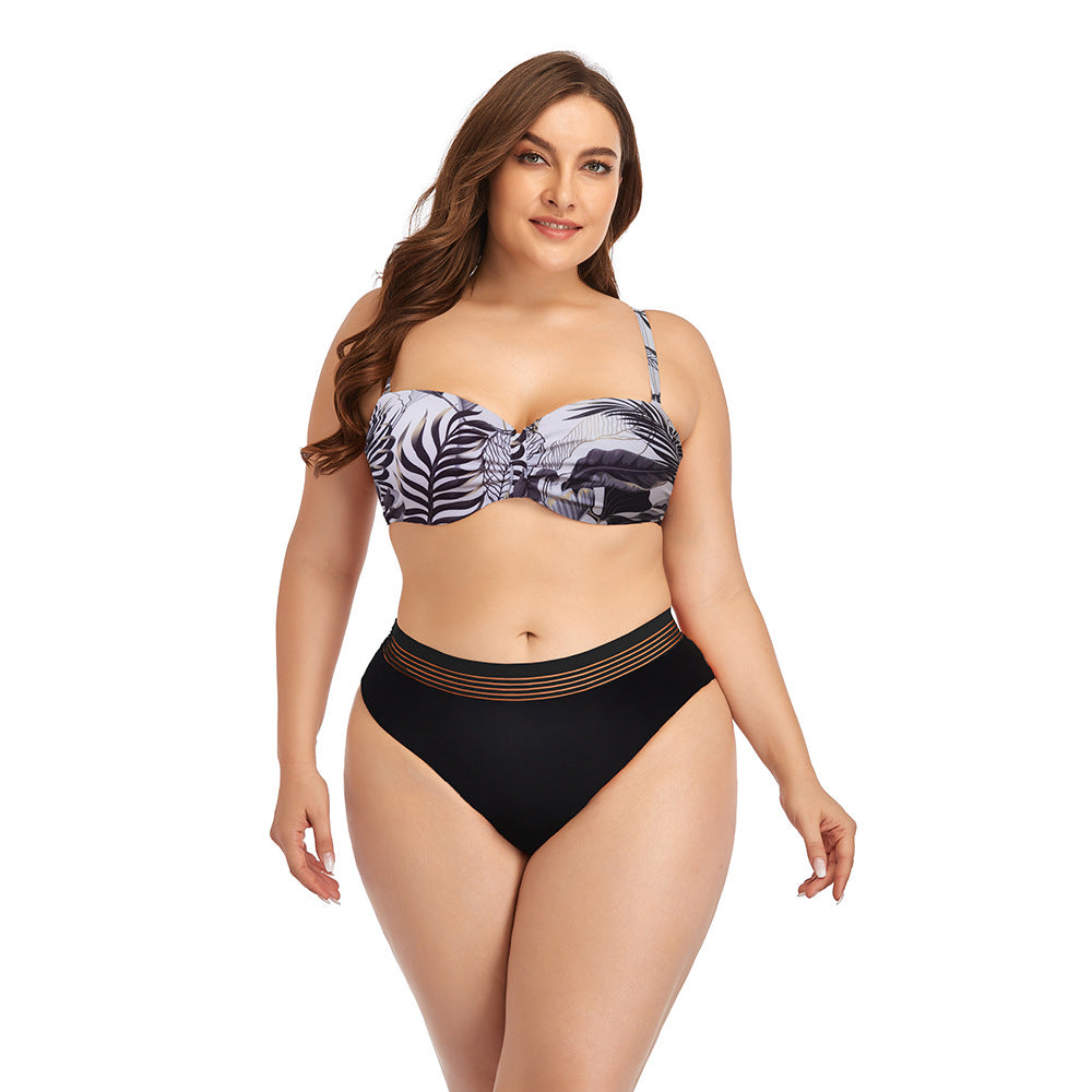 Maillot de bain deux pièces Berg-Feldt pour femme : Design sophistiqué à volants et bas échancré