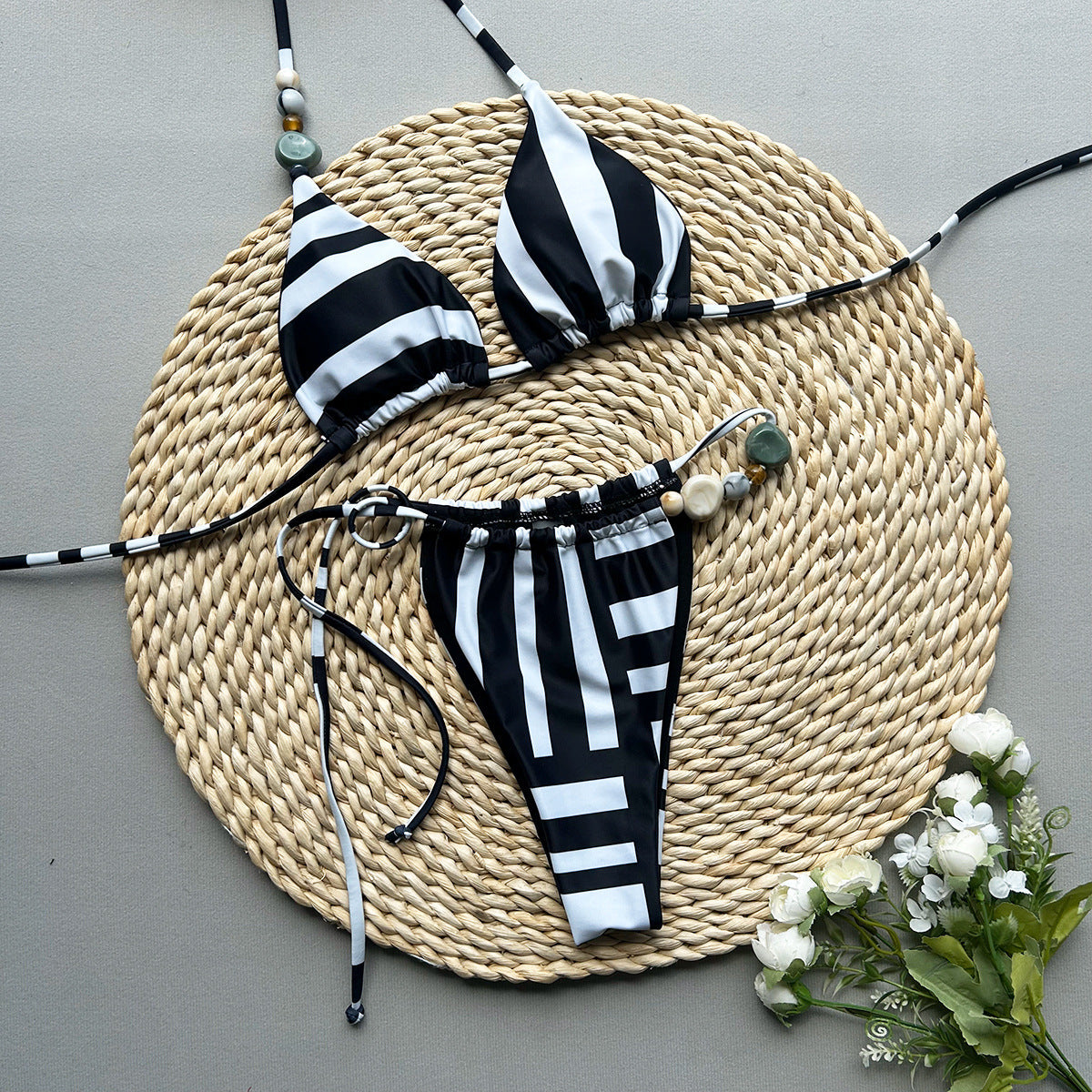 Ensemble bikini femme berg-feldt avec culotte échancrée et perles