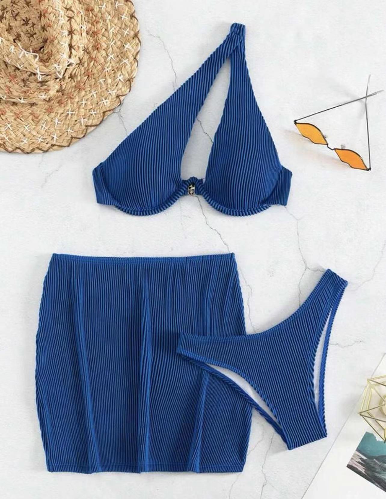 Ensemble de bikini avec jupe pour femmes de berg-feldt