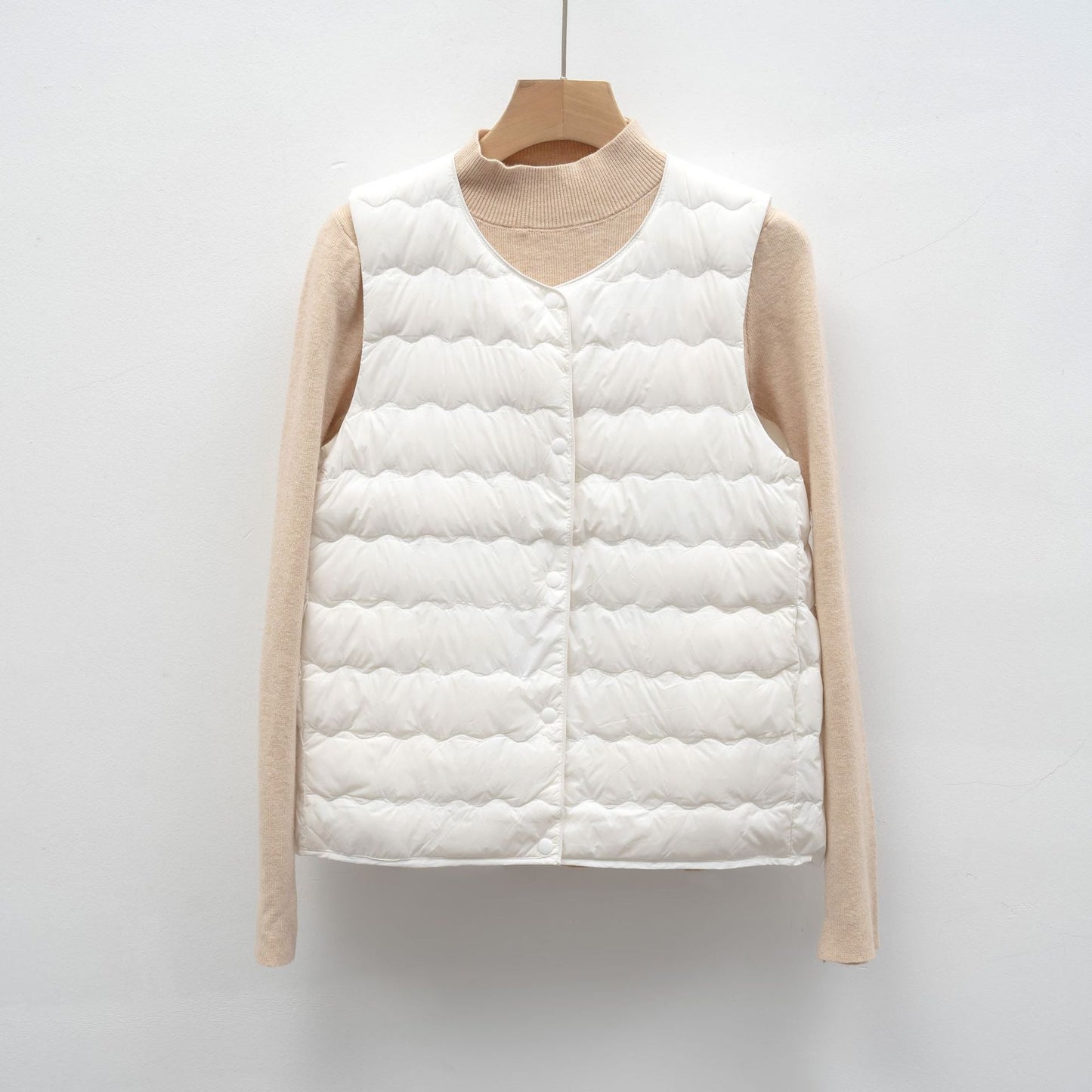 Damen-gilet matelassé léger avec empiècements élastiques Berg-Feldt