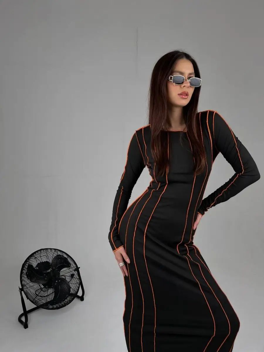 Modernes, figurbetontes Midikleid mit langen Ärmeln und Streifen von berg-feldt