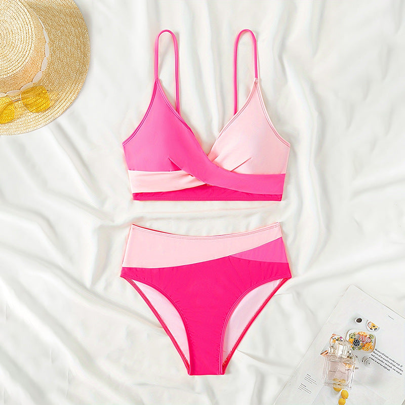 Ensemble bikini pour femme avec haut cache-cœur tendance et coupe haute pour les jambes berg-feldt