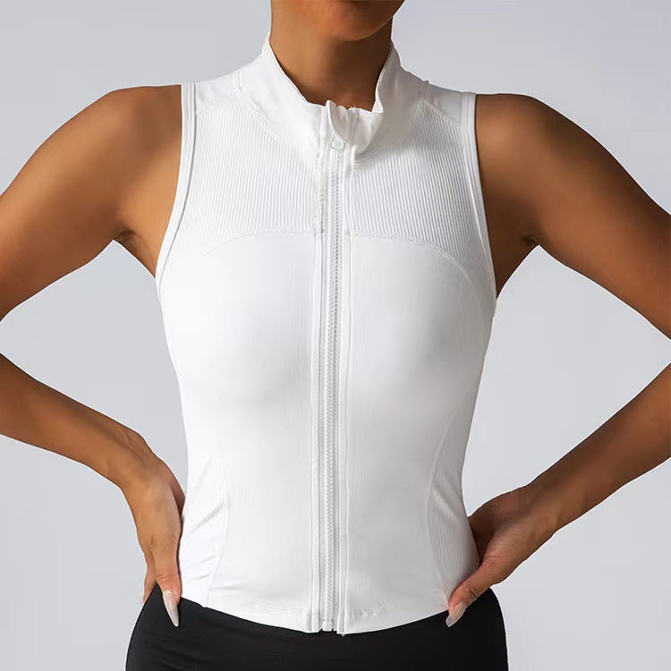 Haut de sport ajusté à col montant zippé Berg-Feldt pour femme