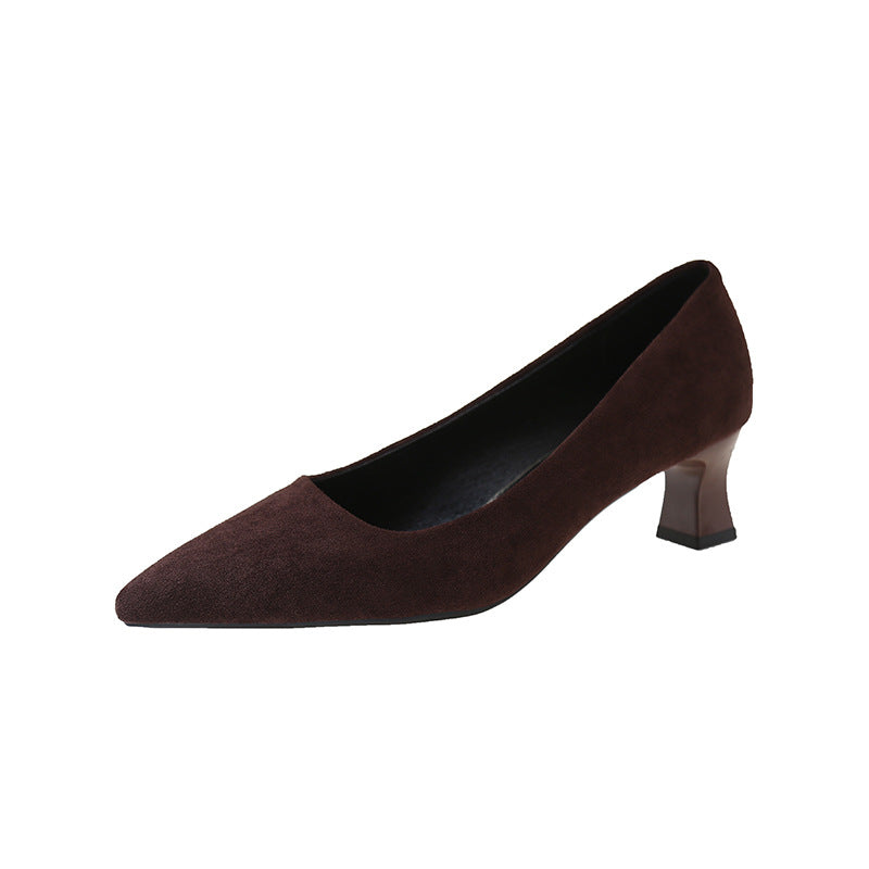 Elegante Damen Pumps aus Wildleder mit Spitzzeh und Blockabsatz von berg-feldt