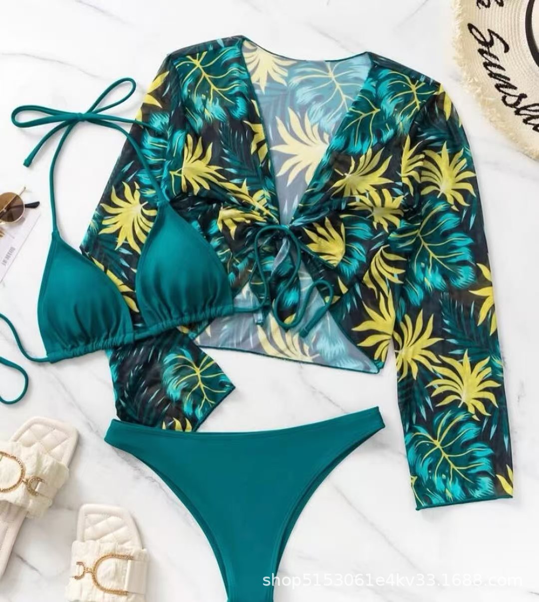 Haut de bikini avec superposition florale et bretelles ajustables berg-feldt