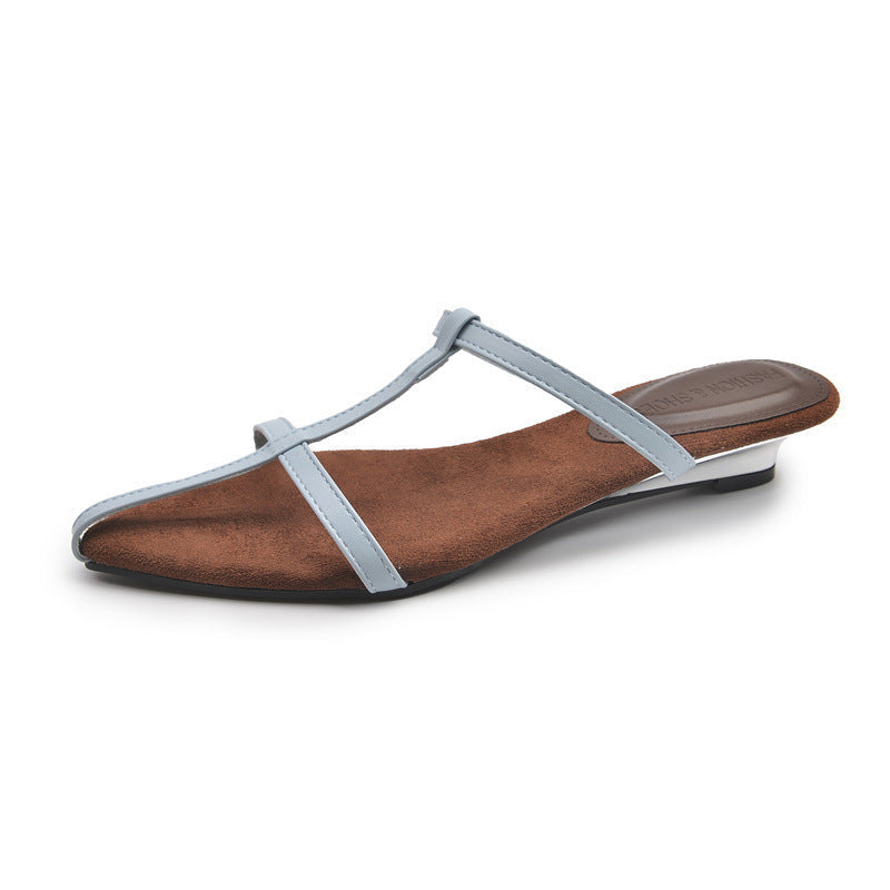 Elegante Damen-Sandalen mit offener Zehe und metallischen Riemen von berg-feldt